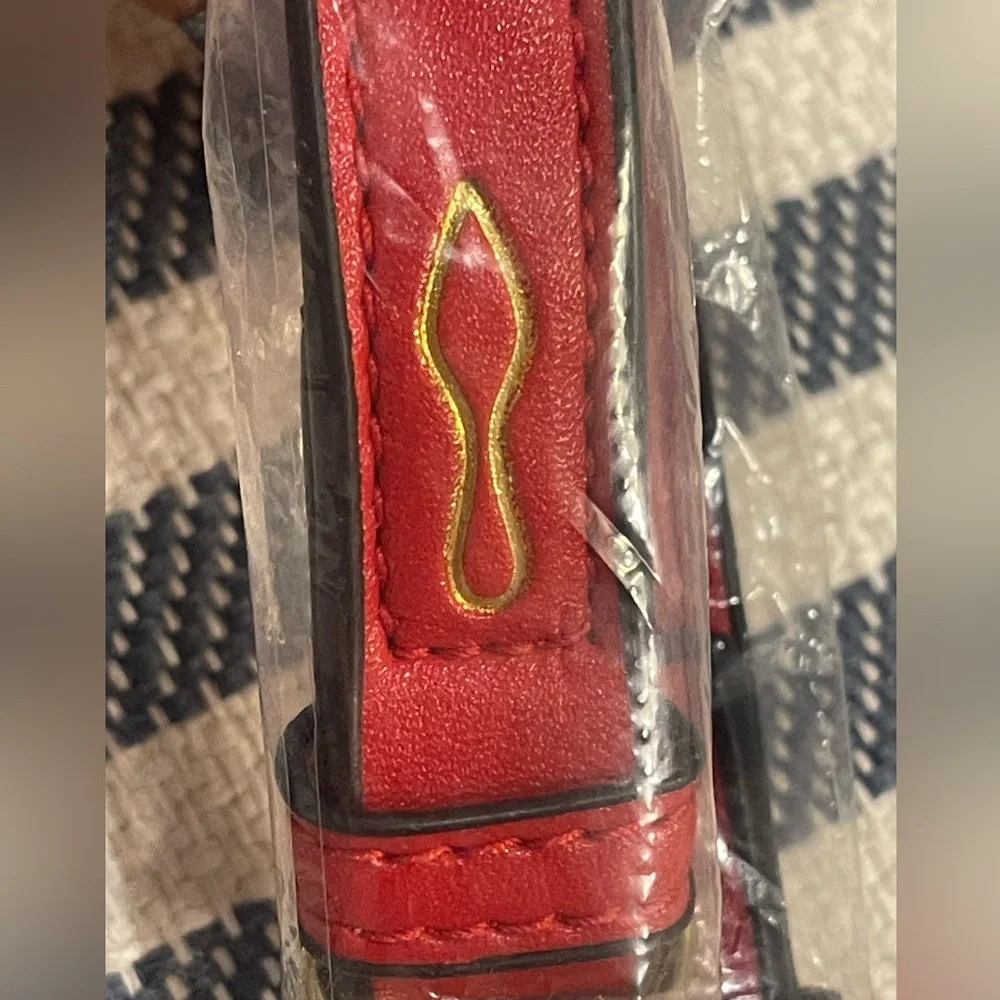 CHRISTIAN LOUBOUTIN Red Lipstick & Sexy Lipstick Case with Gold Chains ❤️❤️❤️